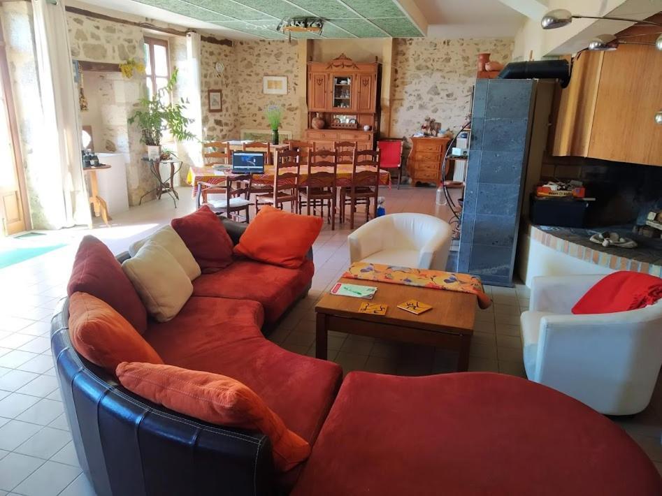 La Tribu De Lavaud Bed & Breakfast Saint-Quentin-sur-Charente Exterior photo